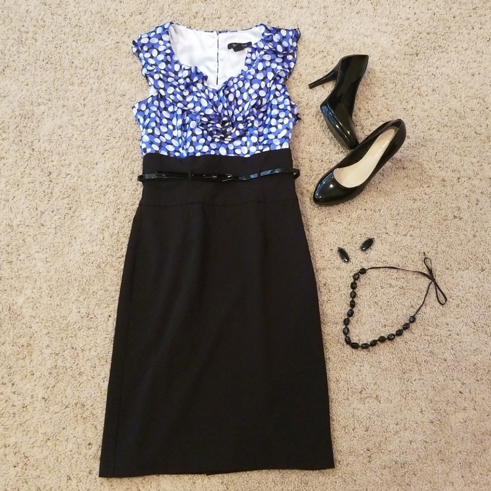 SOLD*** White House Black Market belted dress